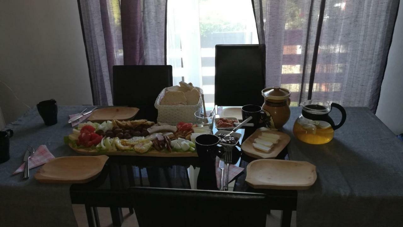 Casa Relax Hotel Văleni Eksteriør billede