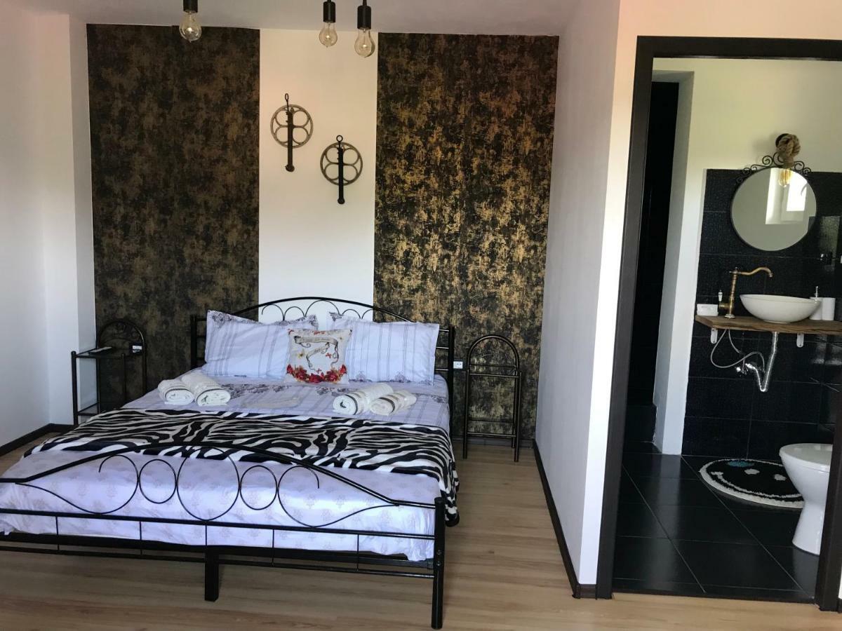 Casa Relax Hotel Văleni Eksteriør billede