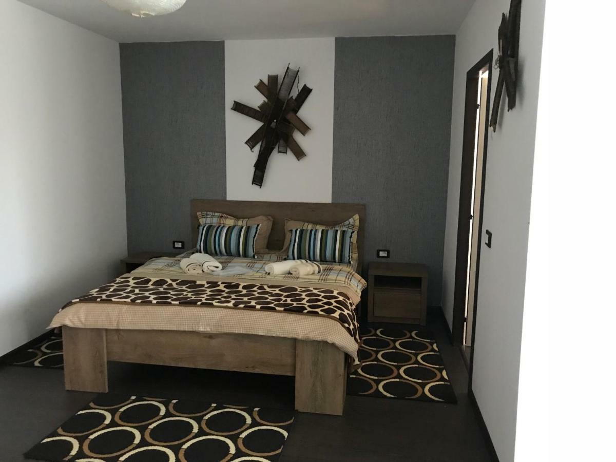 Casa Relax Hotel Văleni Eksteriør billede