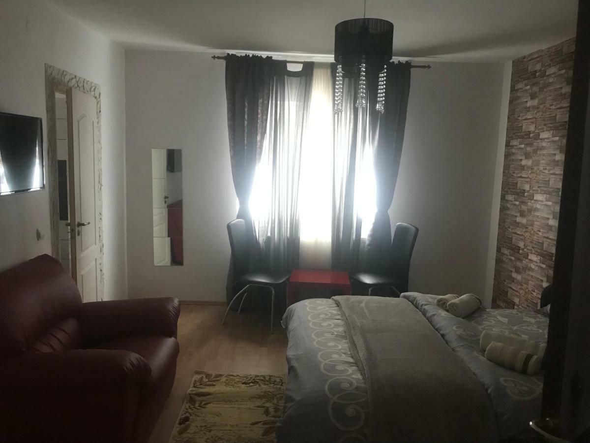 Casa Relax Hotel Văleni Eksteriør billede